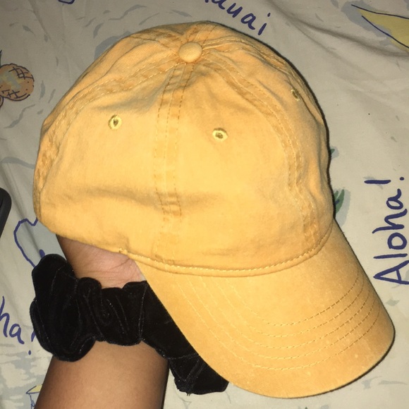Vintage Yellow Dad Hat - Picture 3 of 3